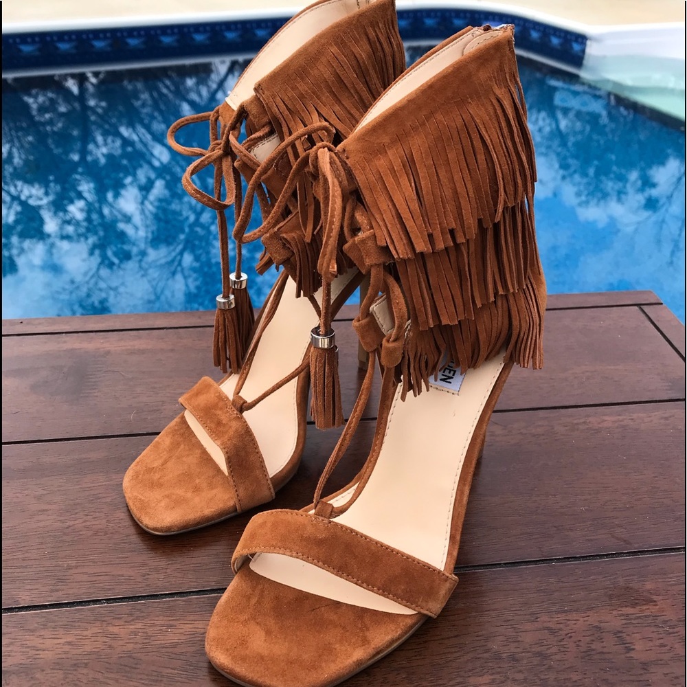 Steve Madden Tan Suede Fringe Lace-Up Heels NWOT